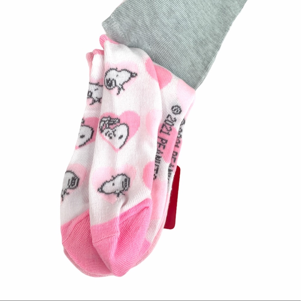 Peanuts Snoopy and Woodstock Valentine’s Socks - Picture 5 of 9